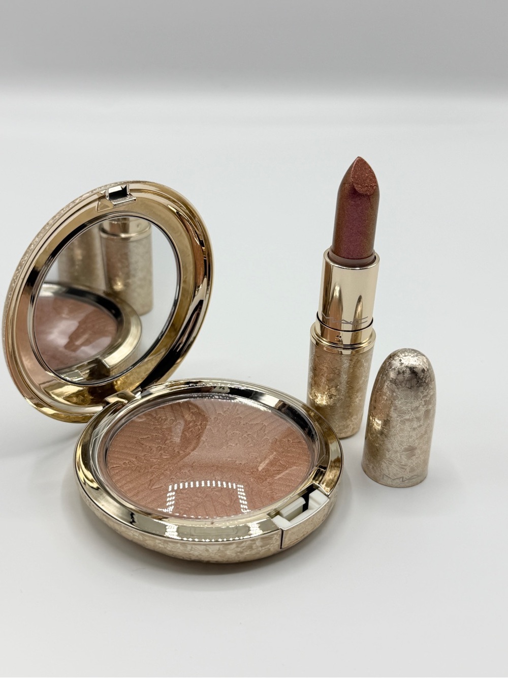 NIB LE MAC Snow Ball Holiday Lipstick & Powder